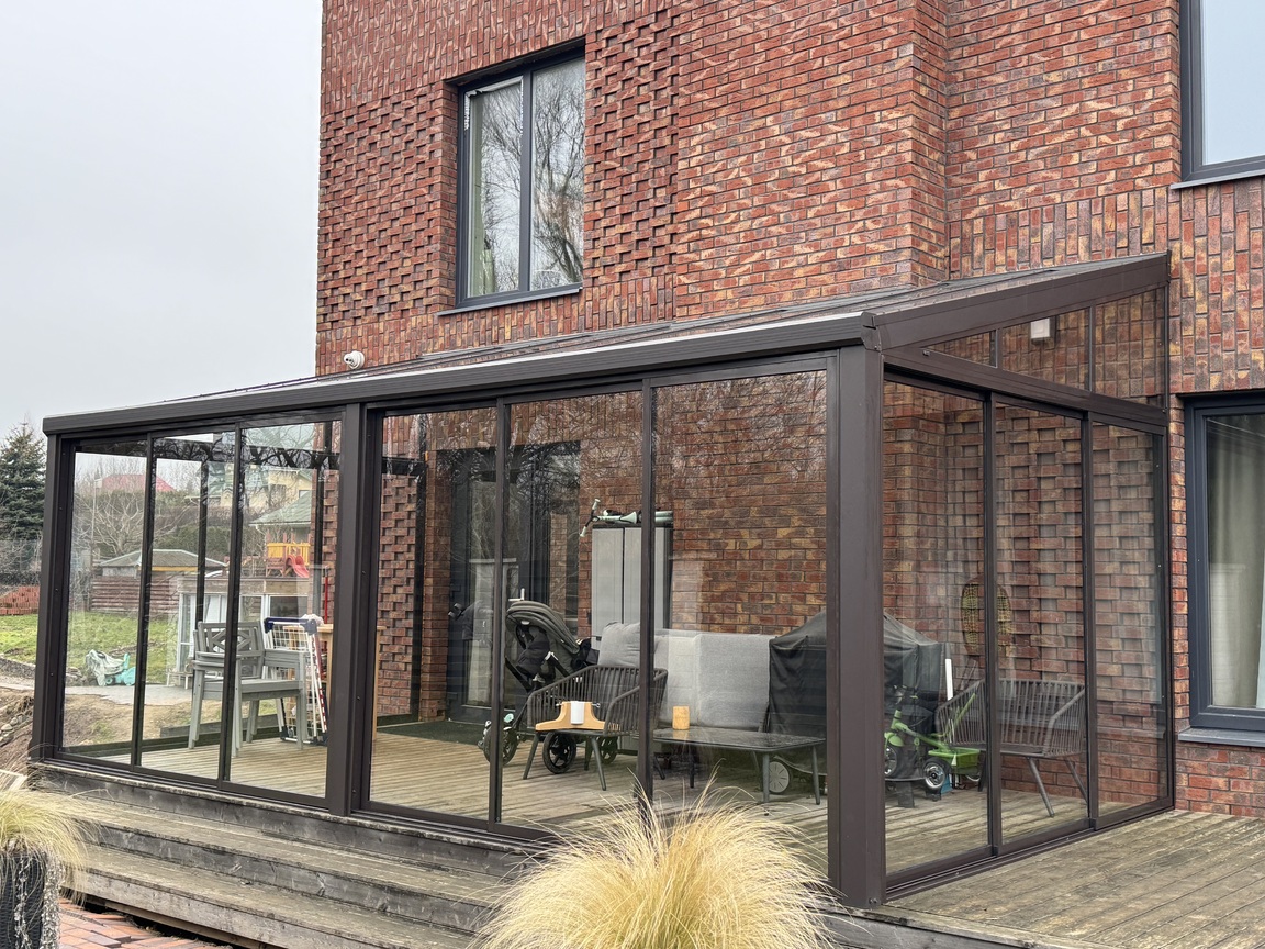 Stogines, terasų, verandu stiklinimas