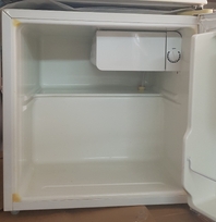 Šaldytuvai naudoti su šaldymo ir be šaldymo kameros