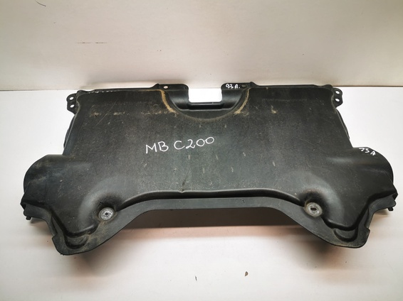 Mercedes-Benz C W204 Variklio dugno apsauga