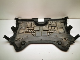 Mercedes-Benz C W204 Variklio dugno apsauga