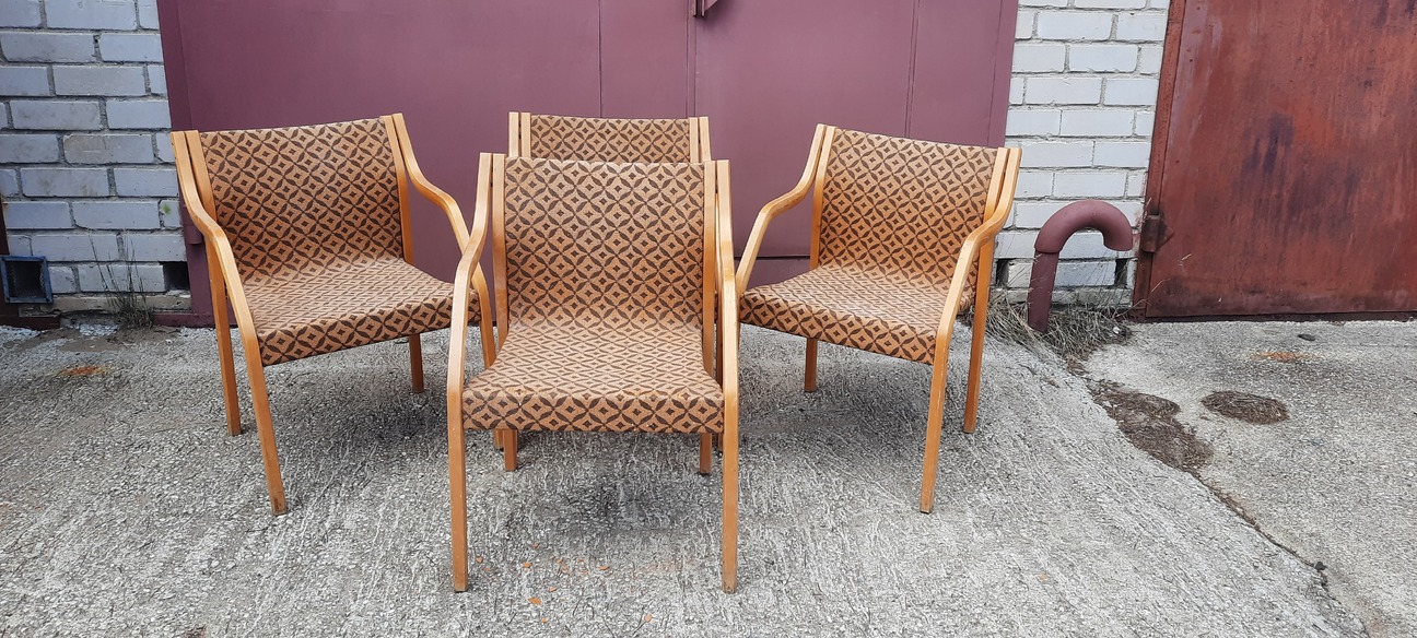 Dovanoju kėdes ir suolą-kampą