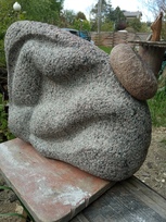 "Rūtų vainikėlį po kojų pamynė..."