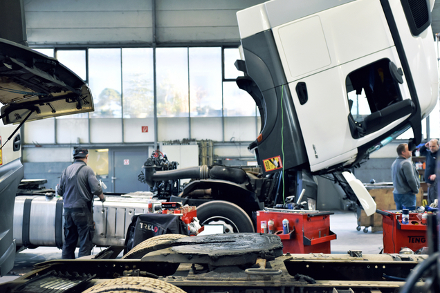 Sunkvežimių ir puspriekabių autošaltkalvis Nyderlanduose