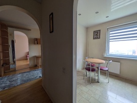 1kamb.butas su holu nuomai