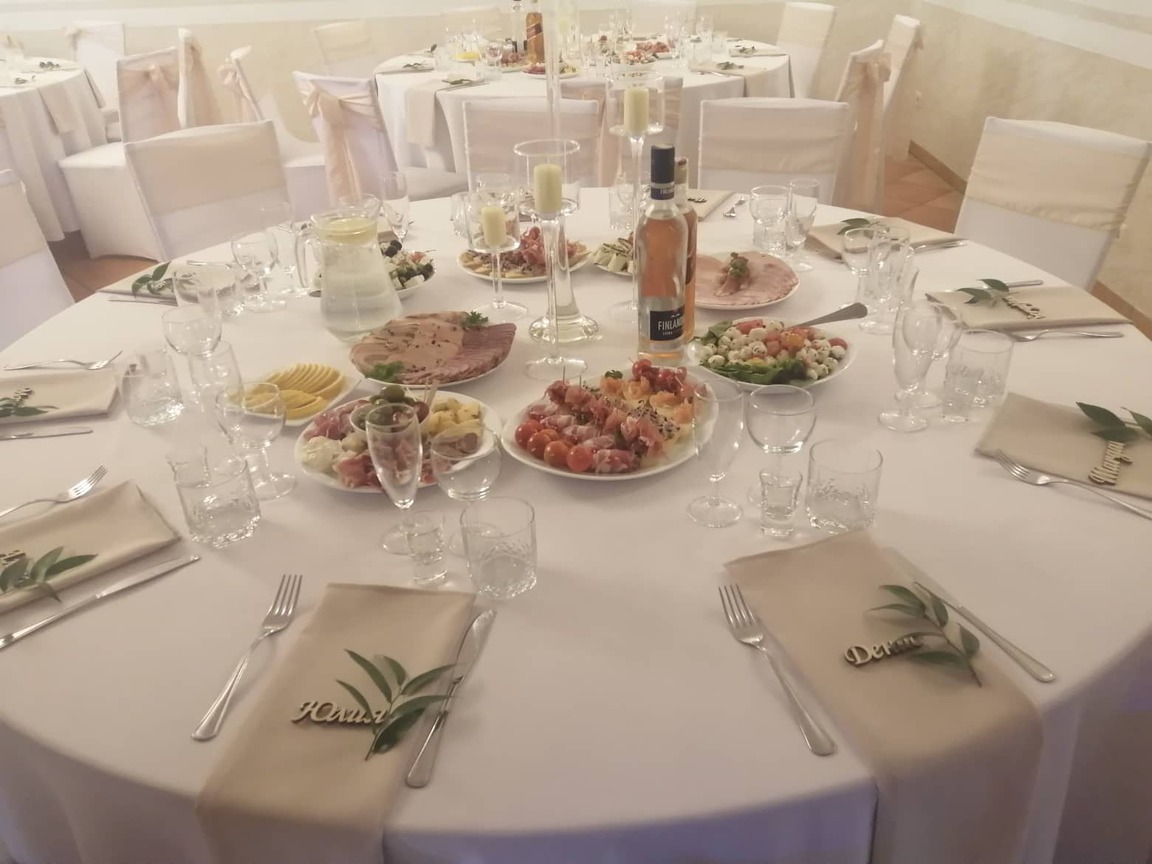 Vestuvės, banketai, furšetai. Maistas banketams, furšetams, vestuvėms
