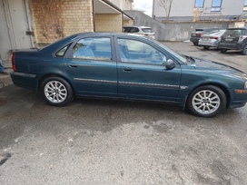 VOLVO S80
