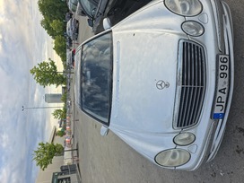 Mercedes benz w211 e320