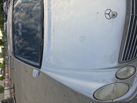 Mercedes benz w211 e320