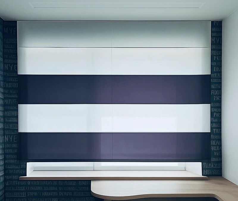 Stilingas horizontalus roletas su visu mechanizmu